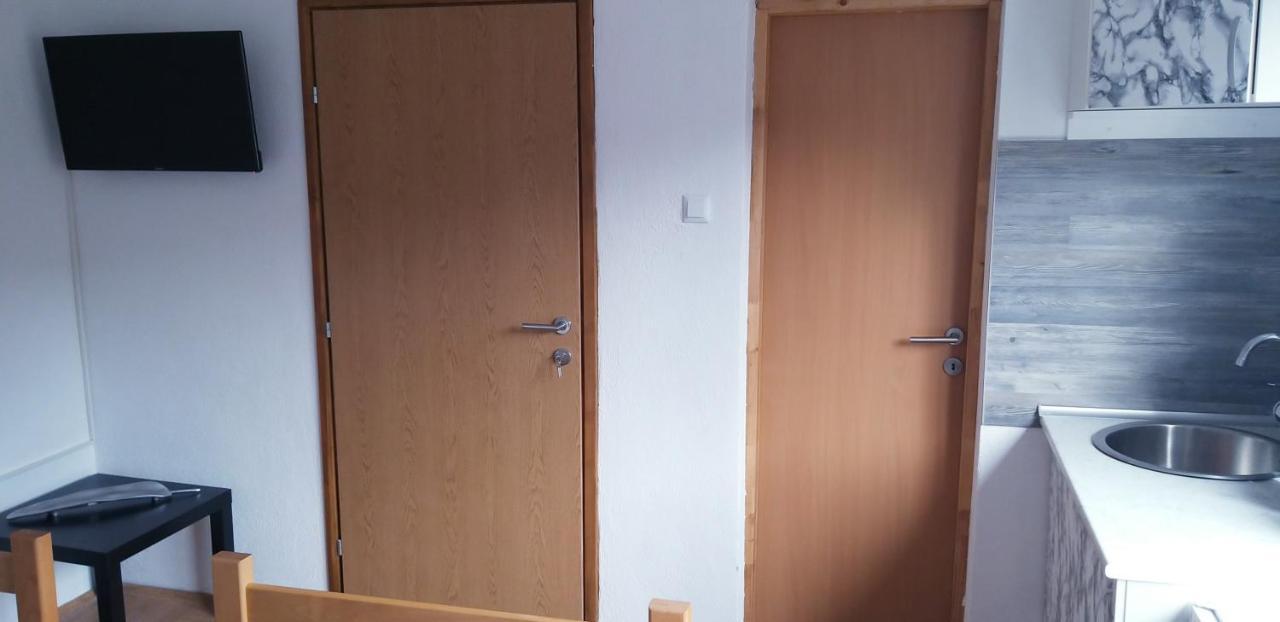 Studio Apartman Sajra Kulen Vakuf Dış mekan fotoğraf