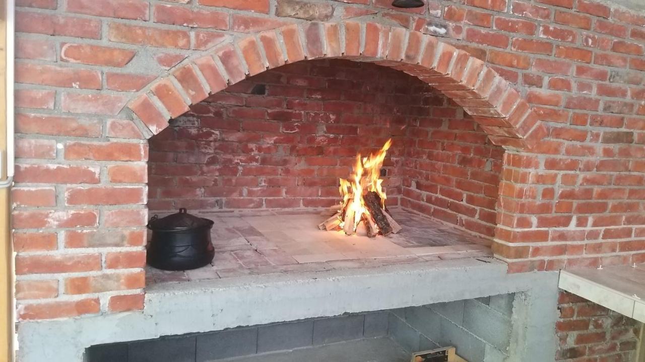 Studio Apartman Sajra Kulen Vakuf Dış mekan fotoğraf